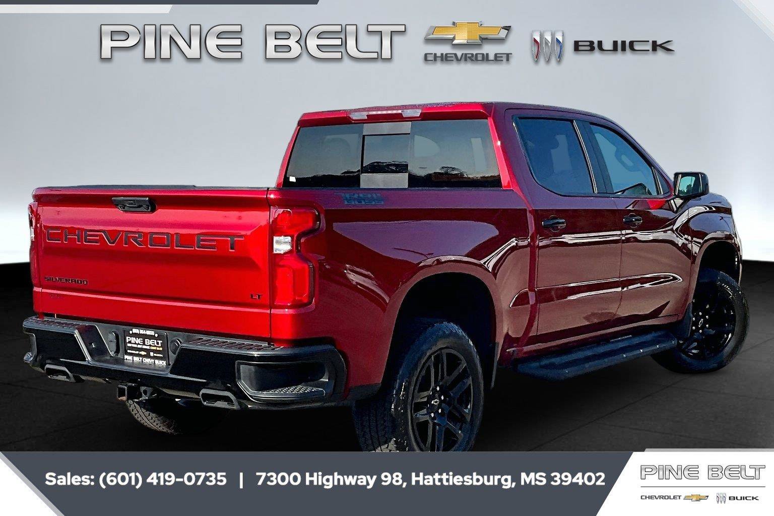 Used 2025 Chevrolet Silverado 1500 LT Trail Boss w/ Convenience Package II AWD/4WD image 12