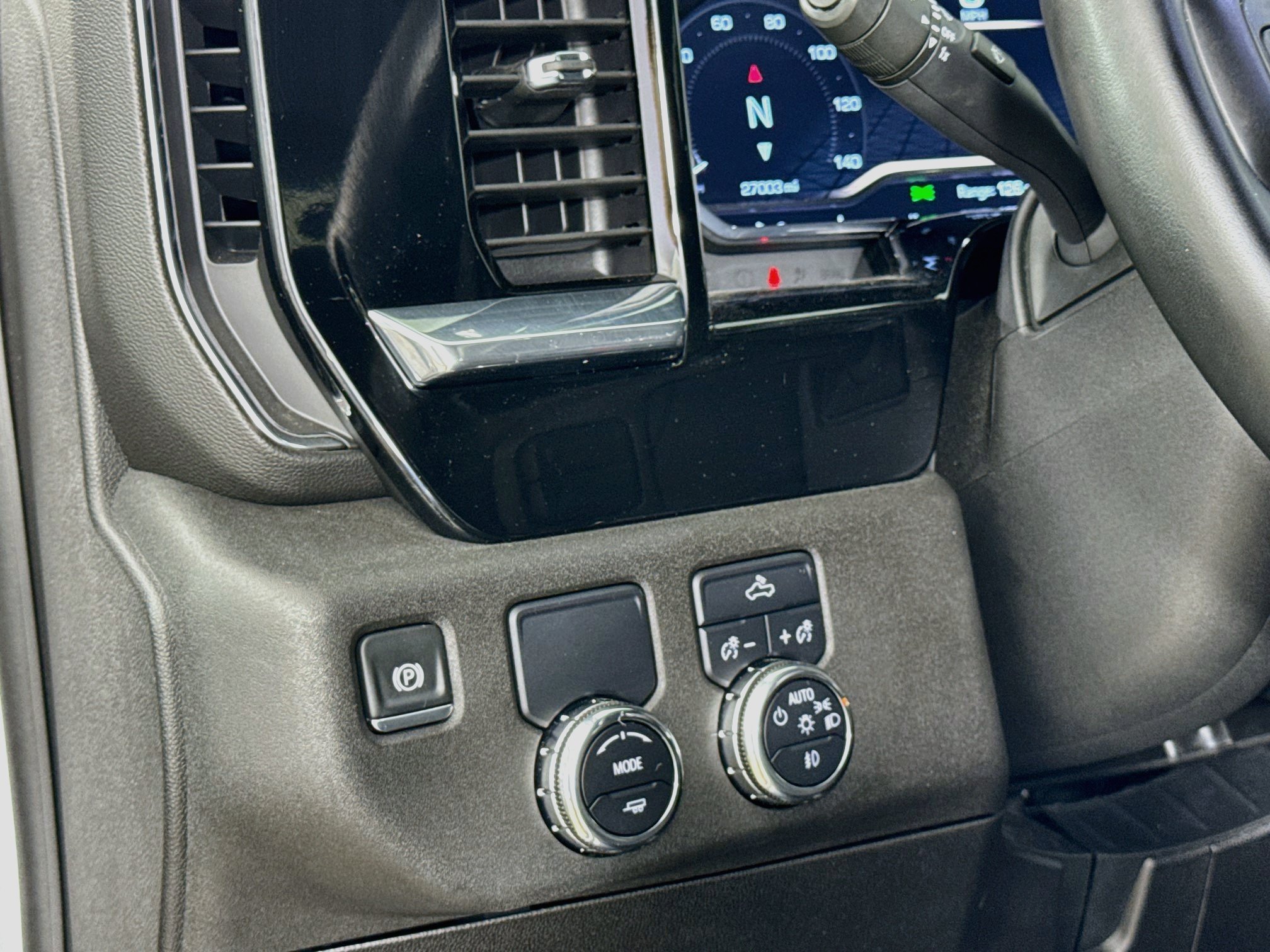 Used 2025 GMC Sierra 1500 Elevation RWD image 12
