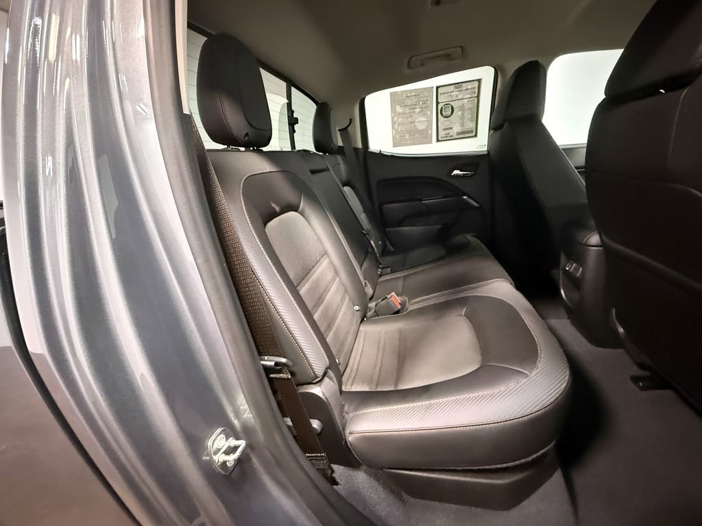 Used 2022 GMC Canyon AT4 image 14