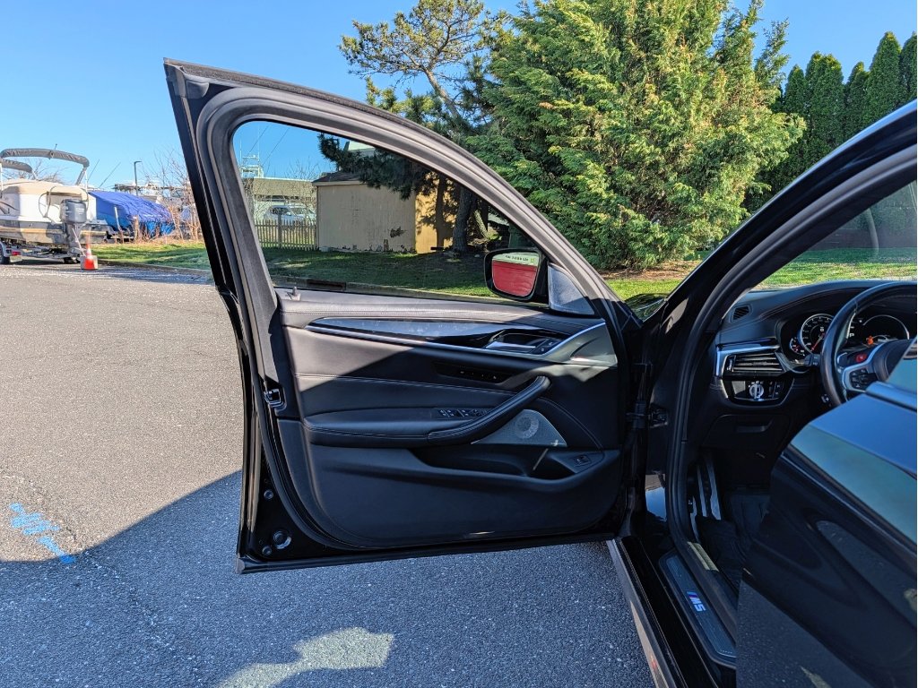 Used 2018 BMW M5 w/ Executive Package image 10