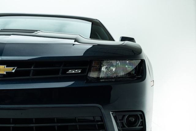 Used 2015 Chevrolet Camaro SS w/ Rear Vision Package image 6
