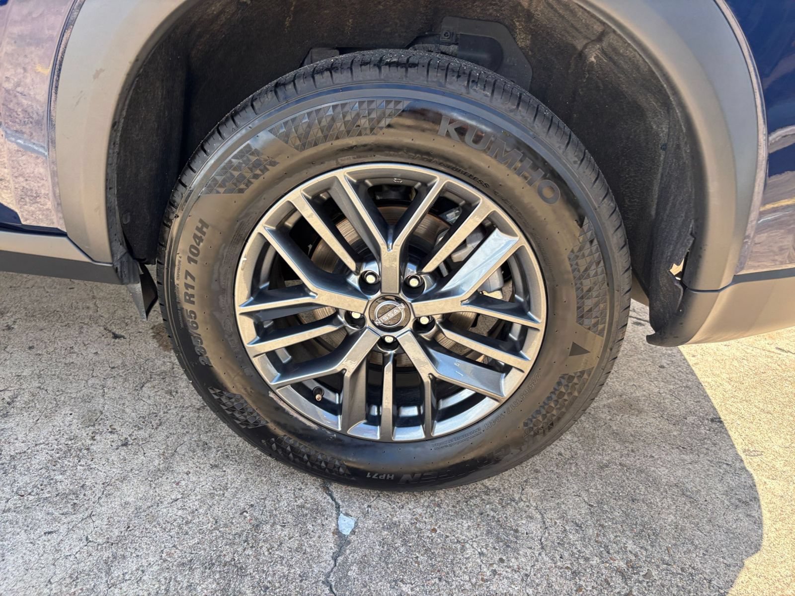 Used 2026 Nissan Rogue SV FWD image 31