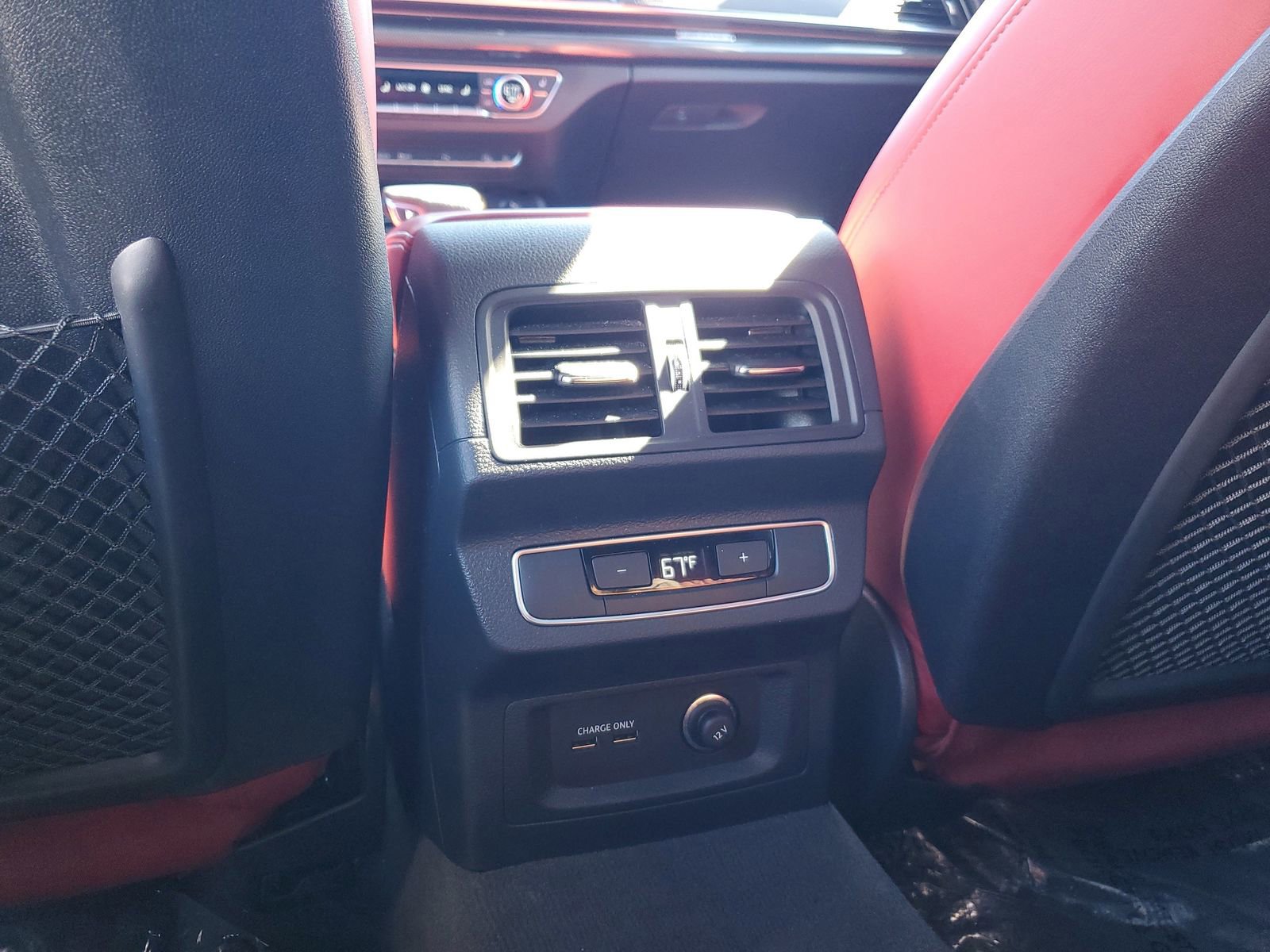 Used 2025 Audi SQ5 Premium Plus w/ Premium Plus Package image 12