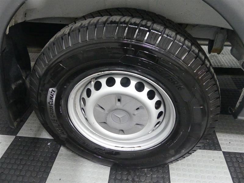 Used 2012 Mercedes-Benz Sprinter 2500 image 13