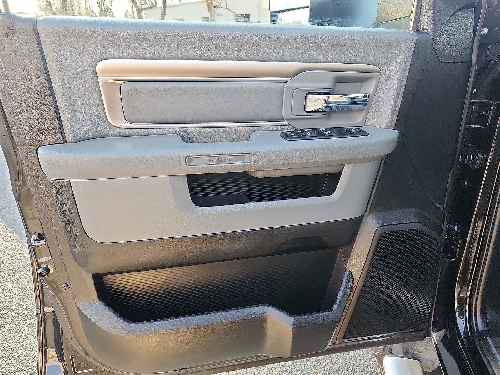 Used 2018 RAM 2500 Big Horn image 12