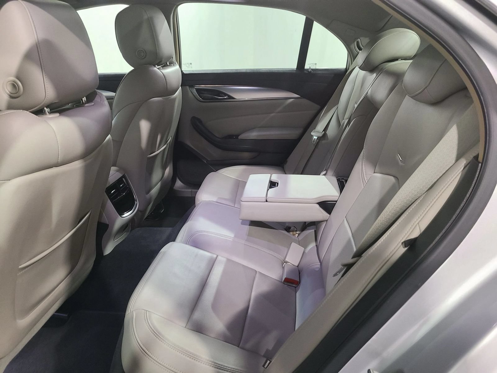 Used 2019 Cadillac CTS Luxury RWD image 19