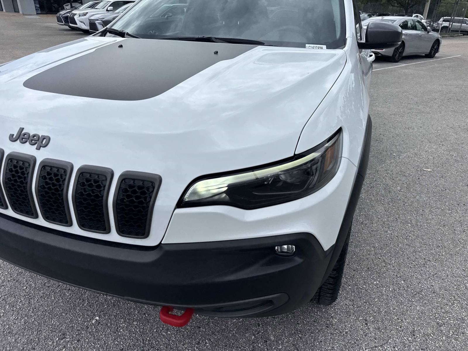 Used 2020 Jeep Cherokee Trailhawk AWD/4WD image 9