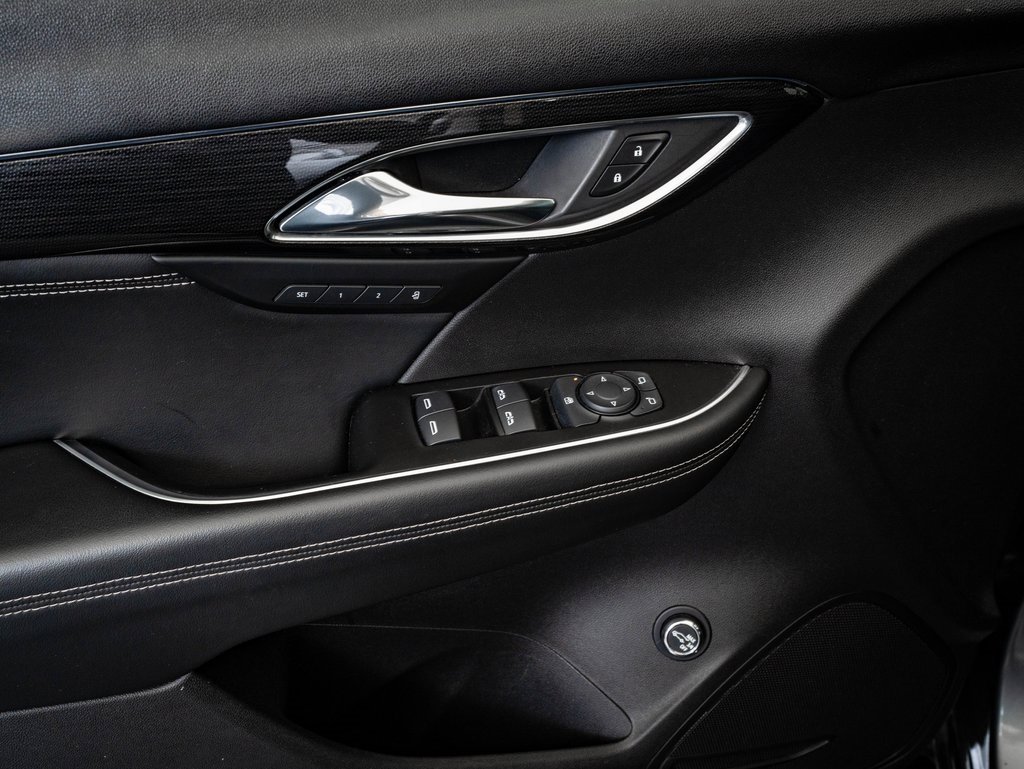 Used 2021 Buick Envision Essence w/ Sport Touring Package image 24