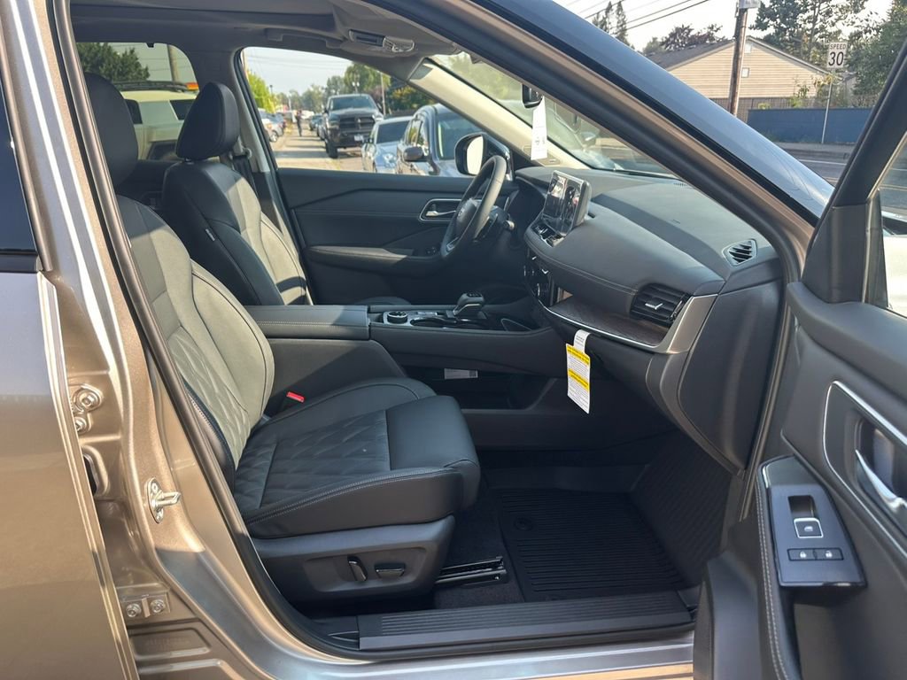 New 2026 Nissan Rogue Platinum w/ Platinum Premium Package image 22