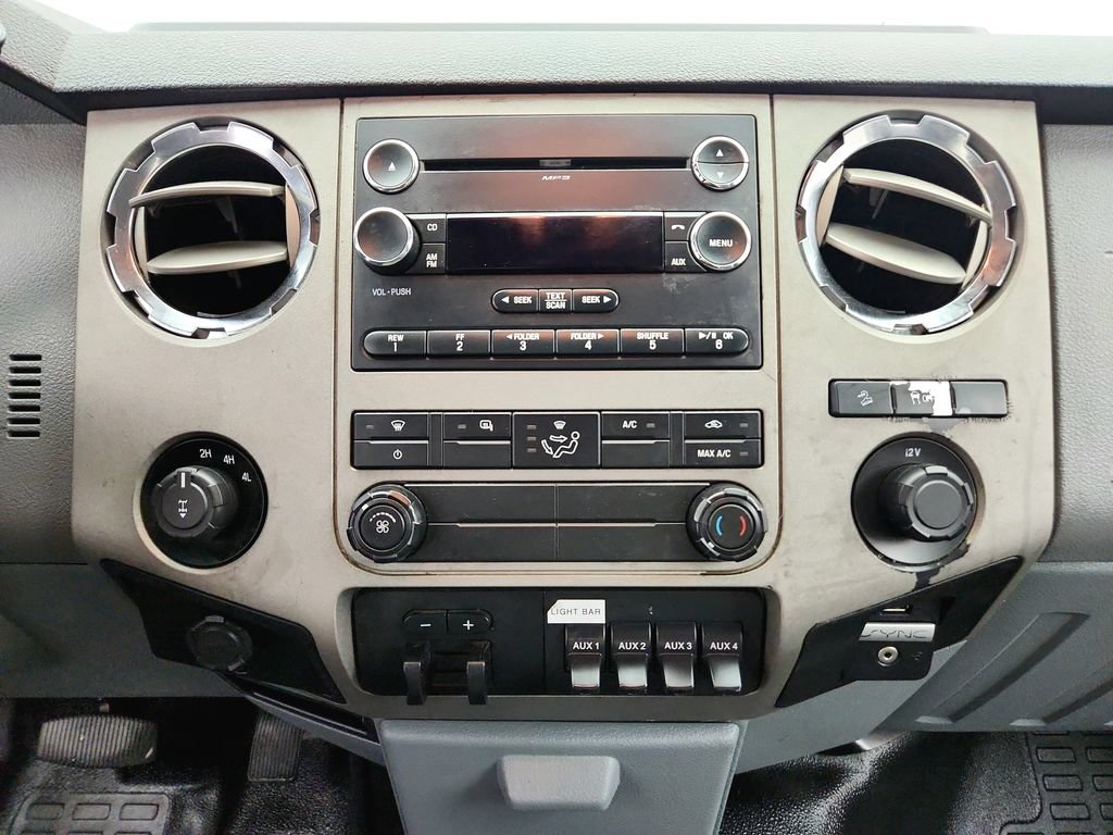 Used 2016 Ford F250 XLT w/ FX4 Off-Road Package AWD/4WD image 14