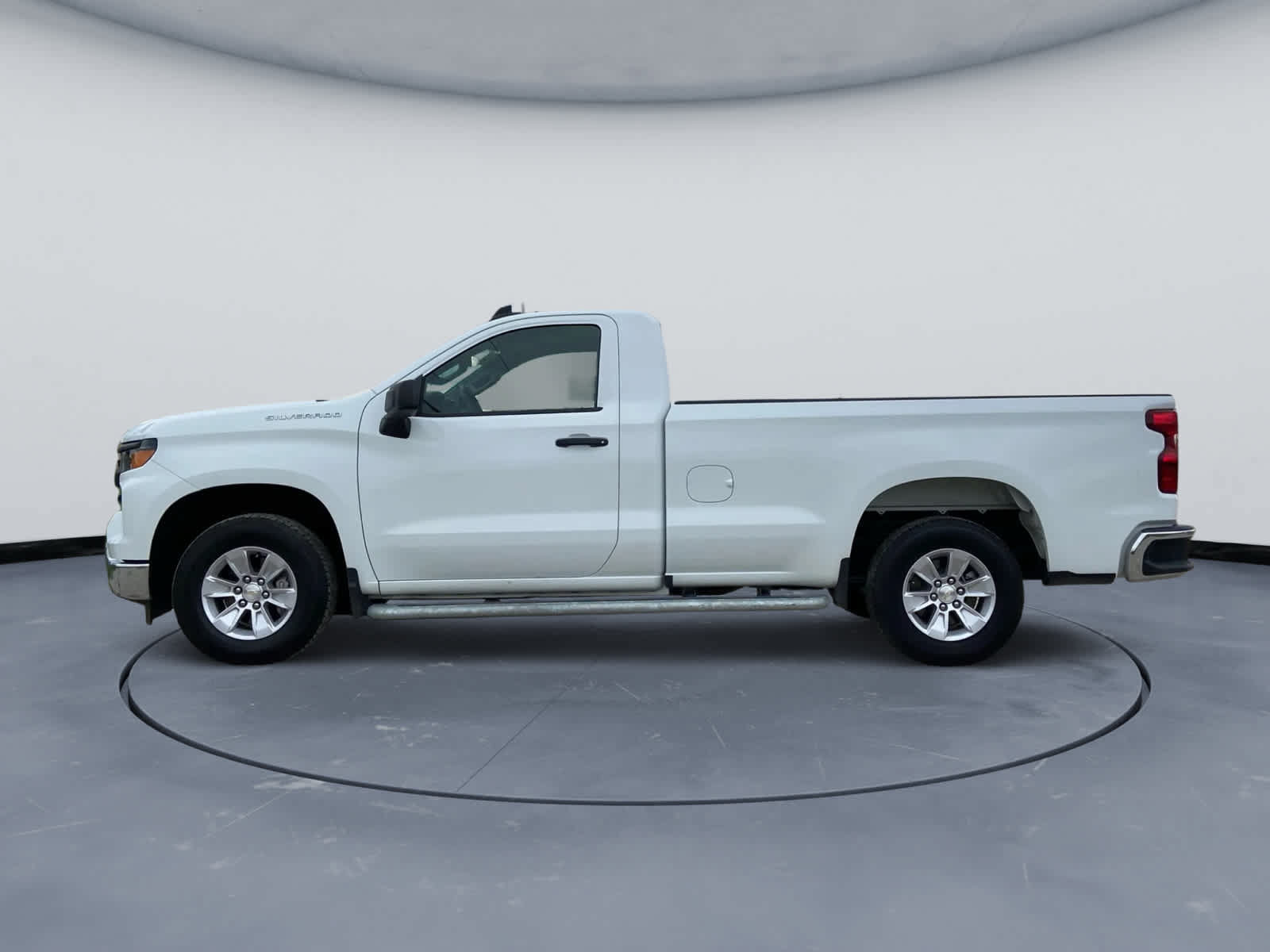 Used 2025 Chevrolet Silverado 1500 W/T RWD image 9