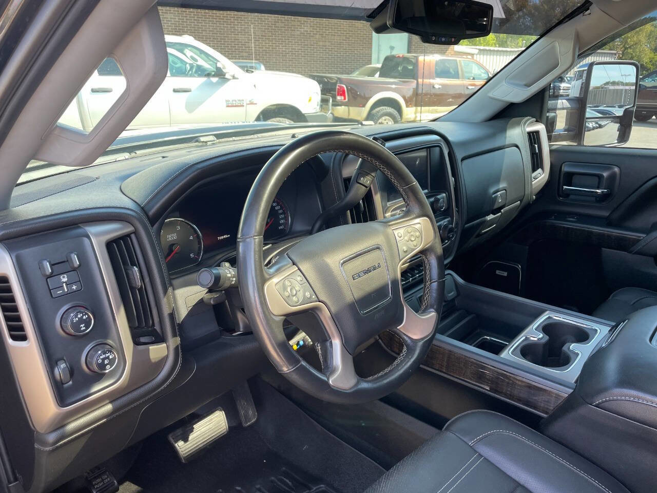 Used 2016 GMC Sierra 3500 Denali w/ Duramax Plus Package image 20