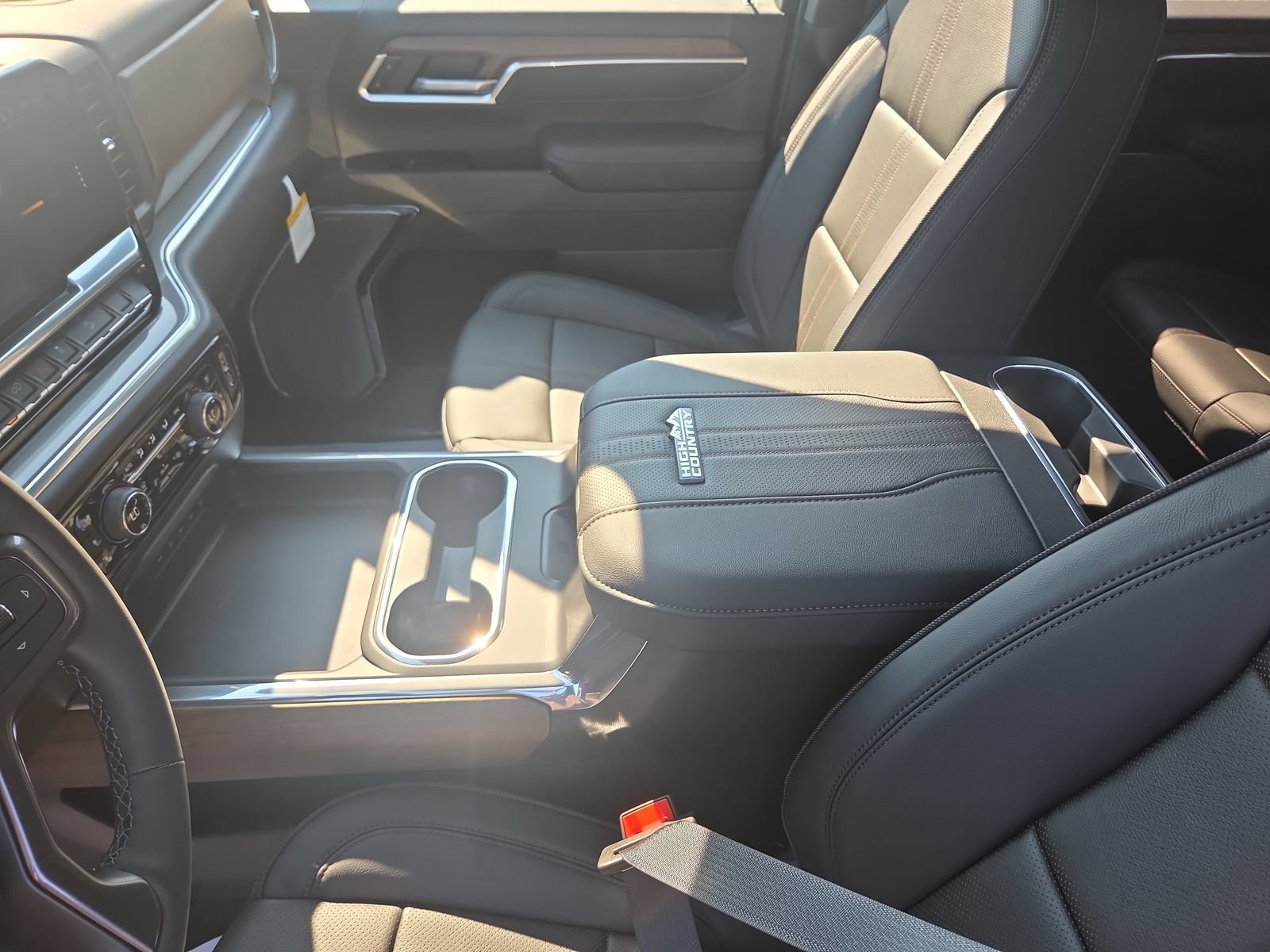 New 2026 Chevrolet Silverado 2500 High Country w/ Z71 Off-Road Package AWD/4WD image 23