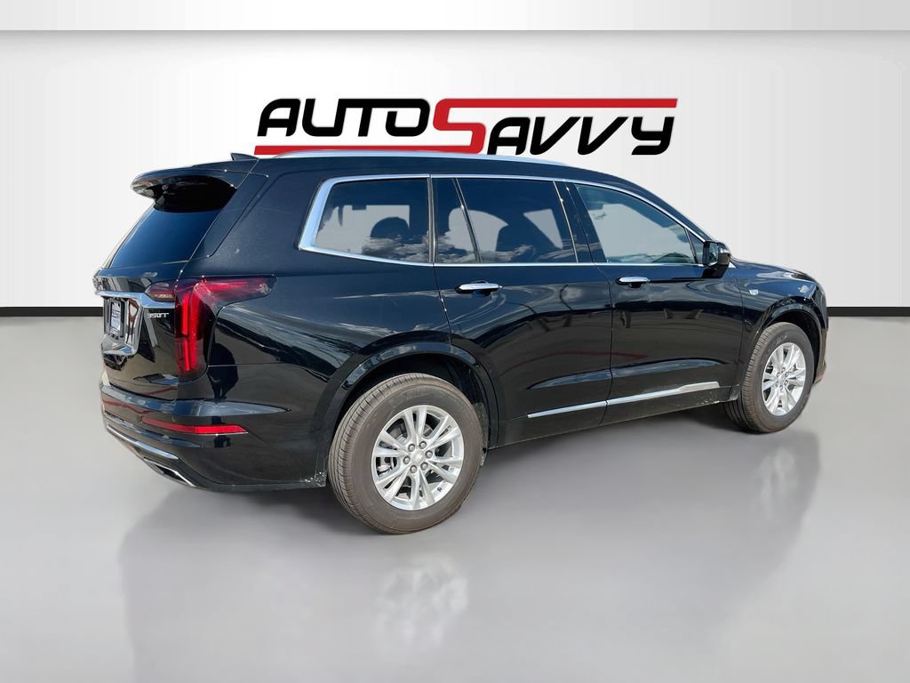 Used 2025 Cadillac XT6 Luxury FWD image 7