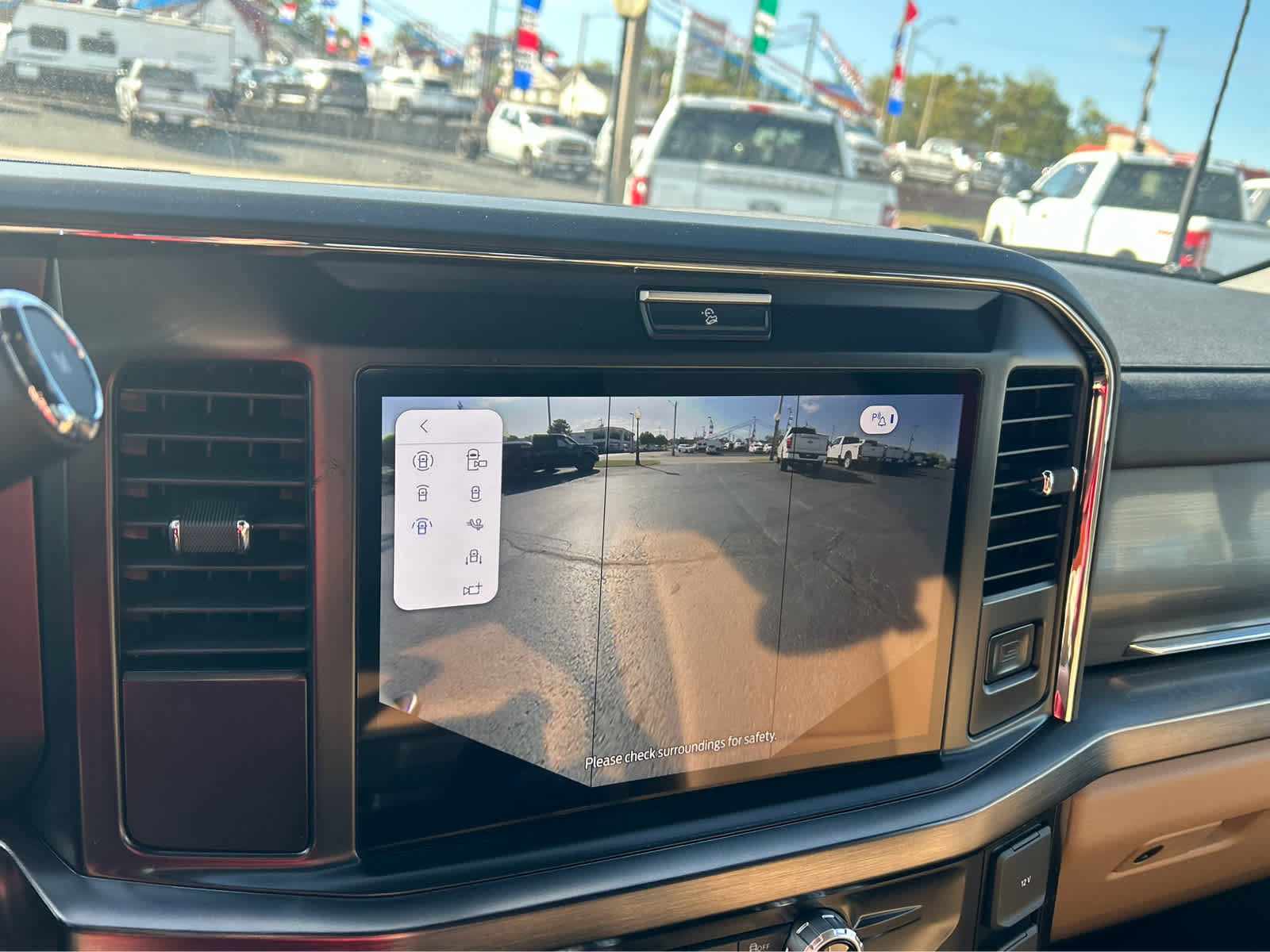 New 2026 Ford F250 Lariat w/ Chrome Package image 59