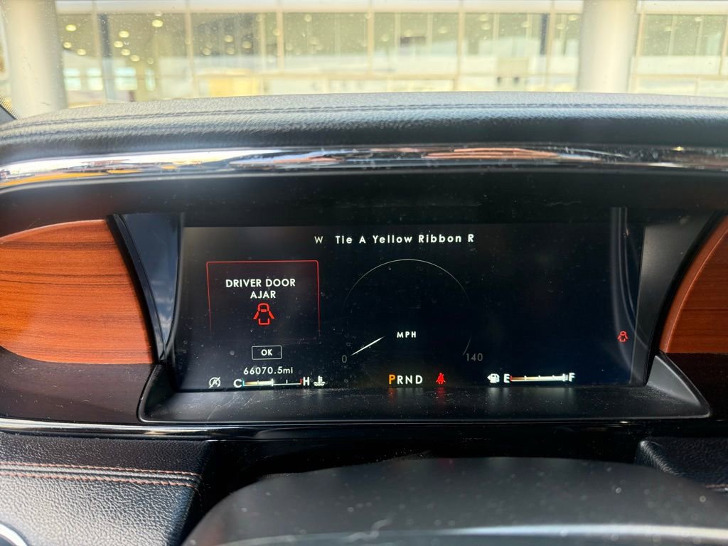 Used 2019 Lincoln Navigator Reserve AWD/4WD image 5