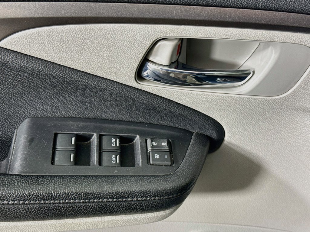 Used 2017 Honda Pilot EX-L image 23