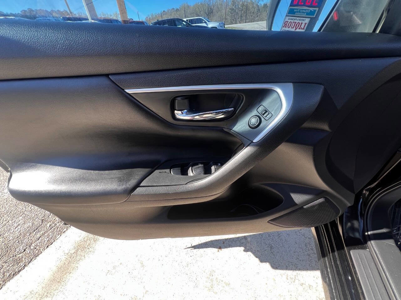 Used 2017 Nissan Altima 2.5 SV image 17