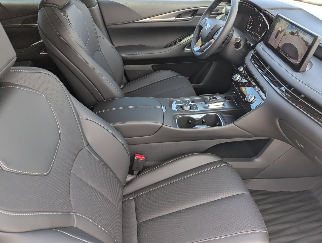 Certified 2026 INFINITI QX60 Luxe w/ Cargo Package FWD image 31