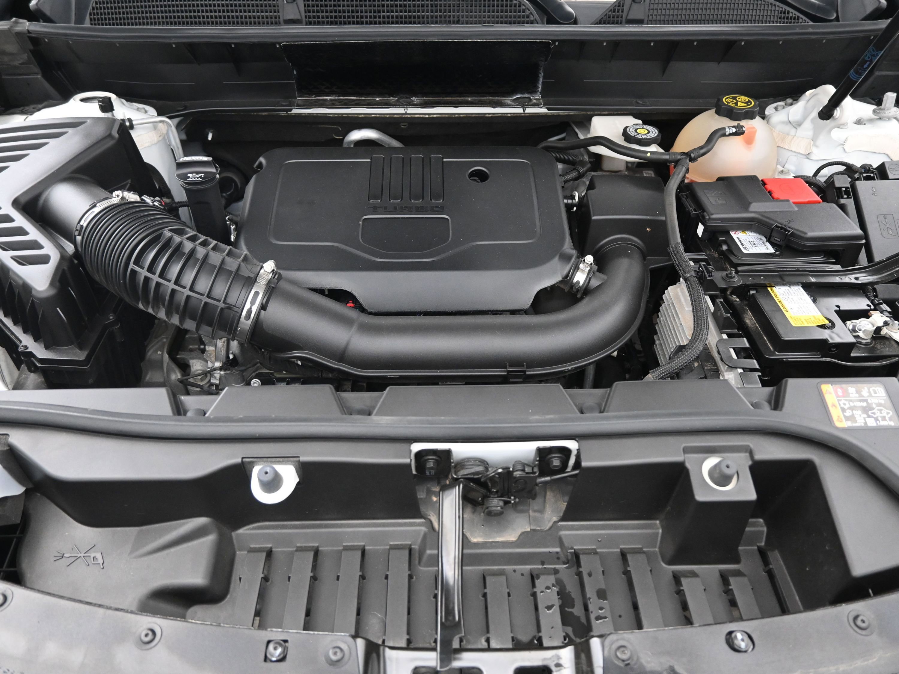 Used 2023 GMC Acadia SLT image 19