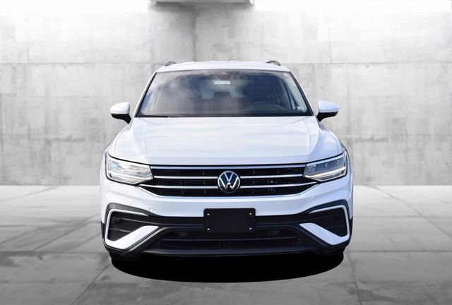 Certified 2024 Volkswagen Tiguan S image 4