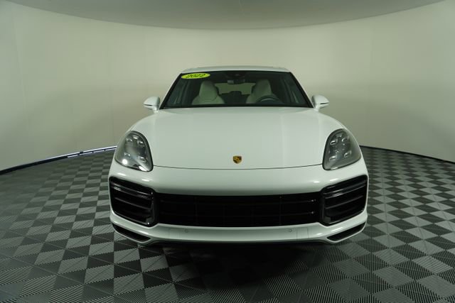 Used 2022 Porsche Cayenne Turbo AWD/4WD image 2