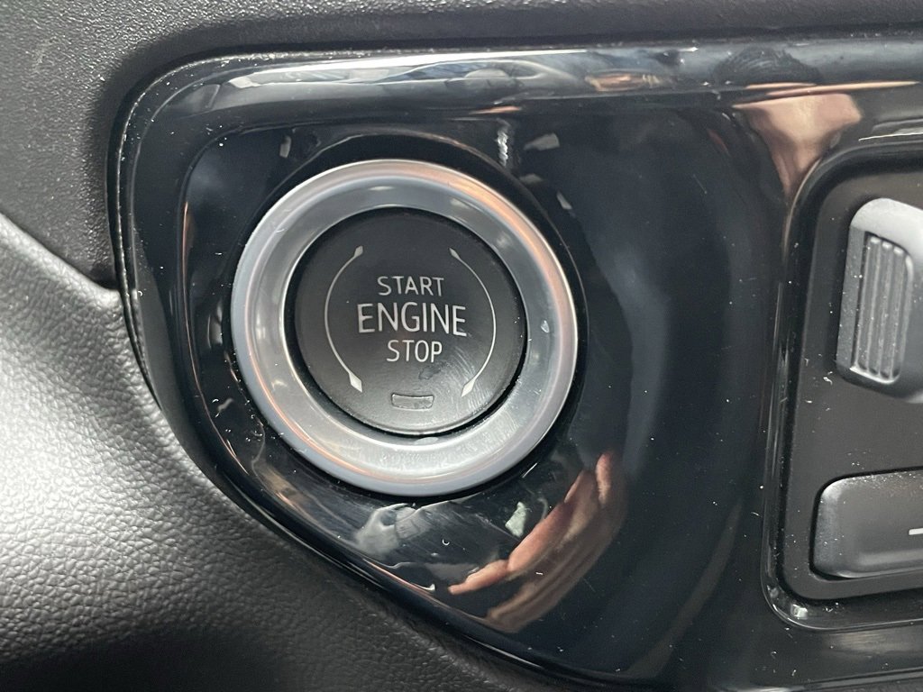 Certified 2024 Chevrolet Silverado 1500 LTZ image 35