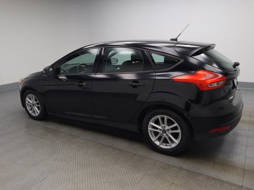 Used 2018 Ford Focus SE w/ Cold Weather Package FWD image 3