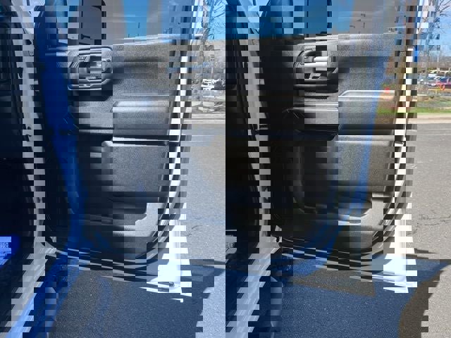 Used 2024 GMC Sierra 2500 Pro w/ Convenience Package image 19