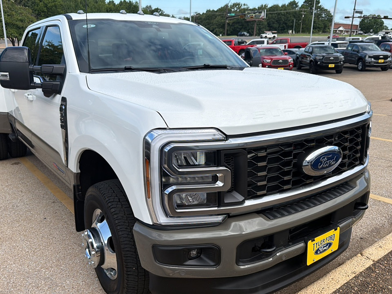 Used 2026 Ford F350 King Ranch AWD/4WD image 3