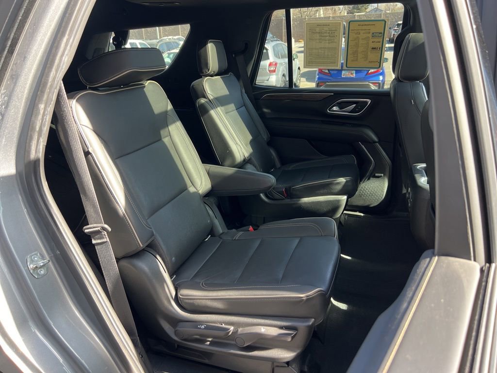 Used 2021 Chevrolet Tahoe Premier w/ Premium Package image 26