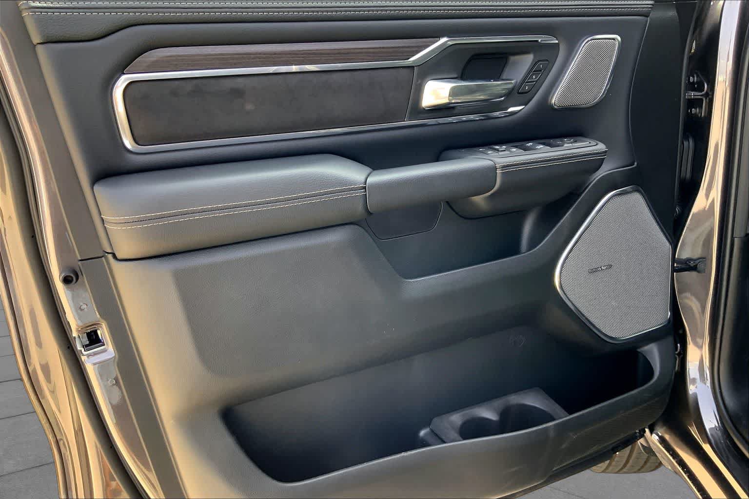 New 2026 RAM 1500 Laramie w/ Night Edition AWD/4WD image 10