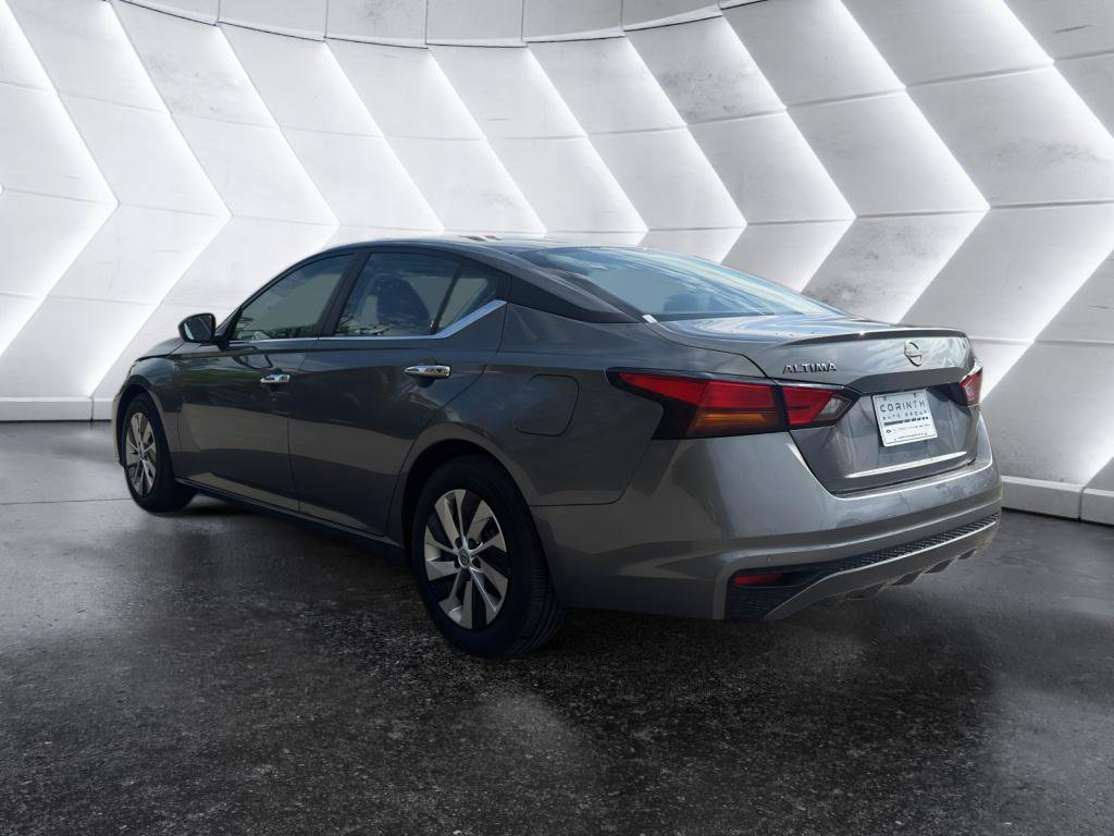 Used 2024 Nissan Altima 2.5 S FWD image 5