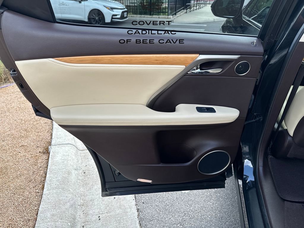 Used 2020 Lexus RX 350L FWD w/ Premium Package image 32