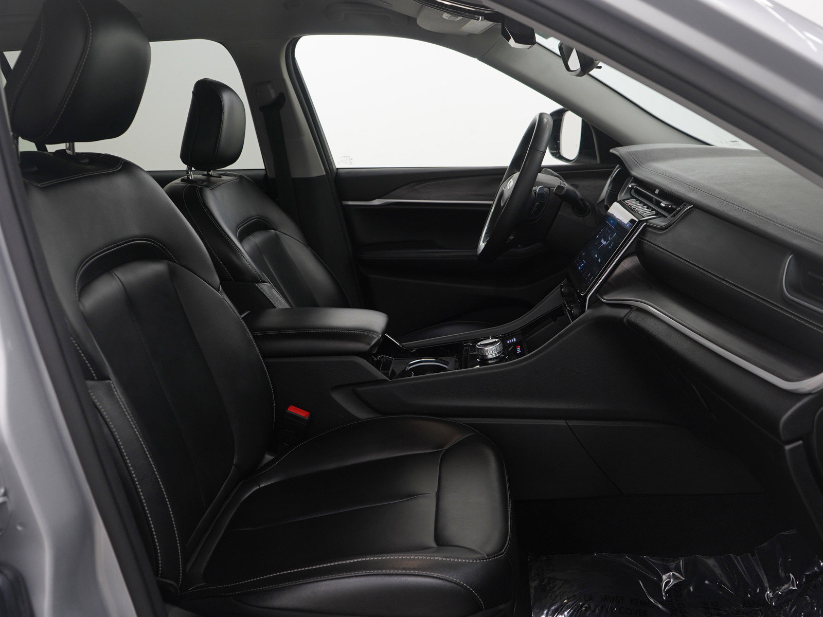 Used 2023 Jeep Grand Cherokee L Limited image 11