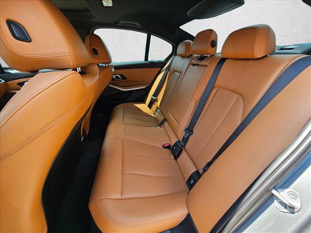 Certified 2025 BMW 330i Sedan image 19
