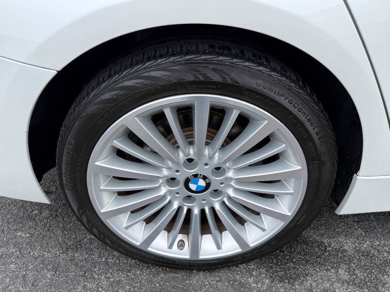 Used 2014 BMW 328i Sedan RWD image 24