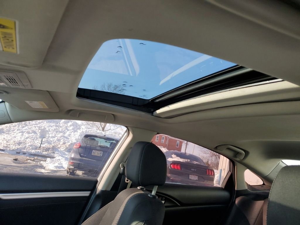 Used 2017 Honda Civic EX image 12