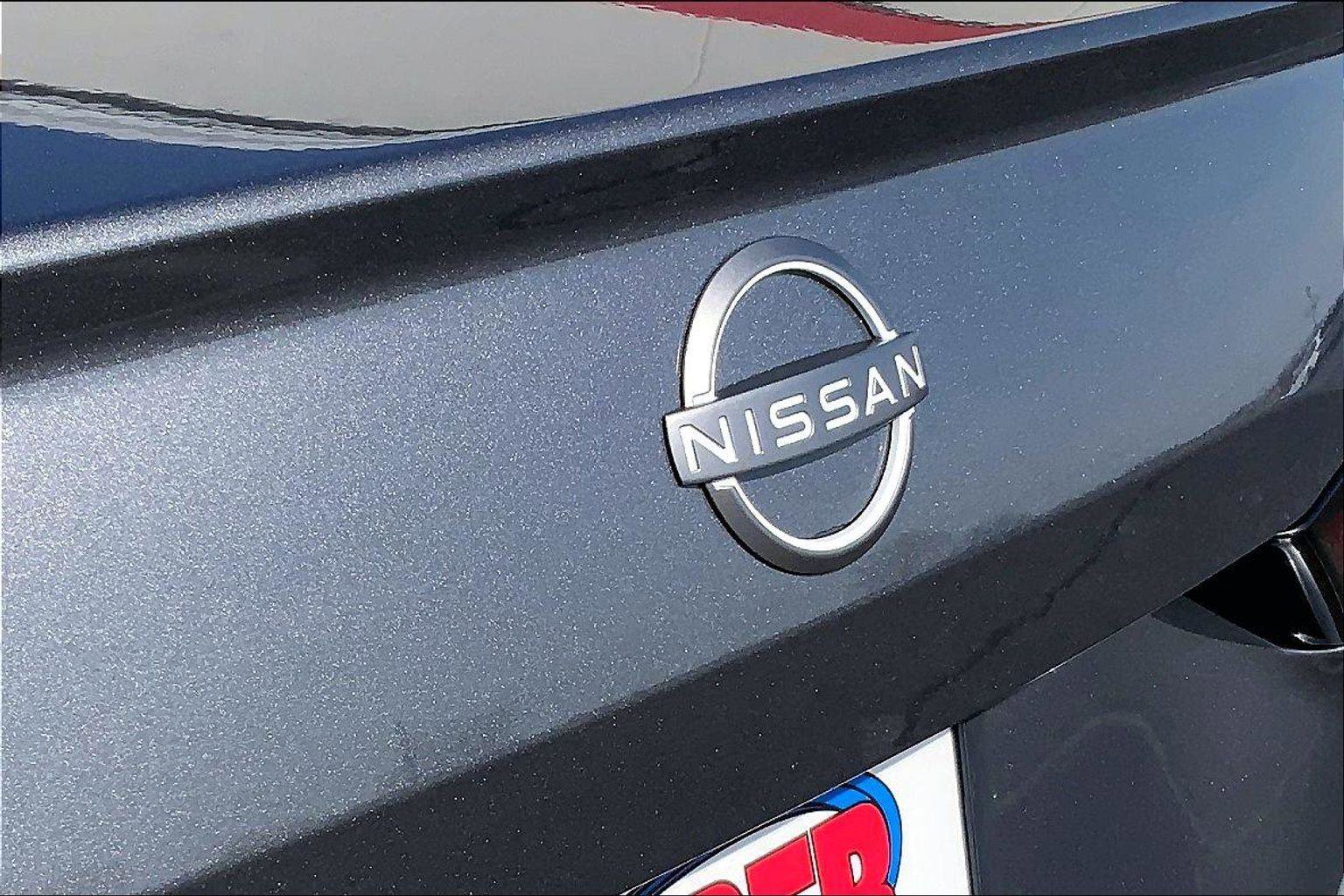 Used 2024 Nissan Altima 2.5 SV image 18