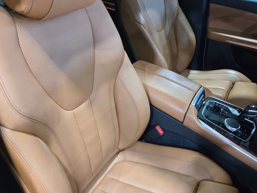 Used 2019 BMW X5 xDrive40i w/ Premium Package image 8