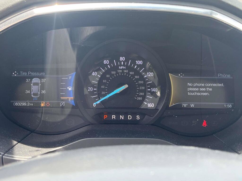 Used 2020 Ford Edge Titanium AWD/4WD image 3