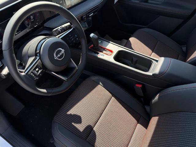 New 2025 Nissan Kicks SR image 16