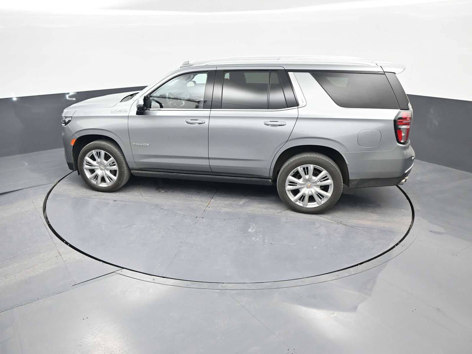 Used 2024 Chevrolet Tahoe High Country w/ Max Trailering Package image 35