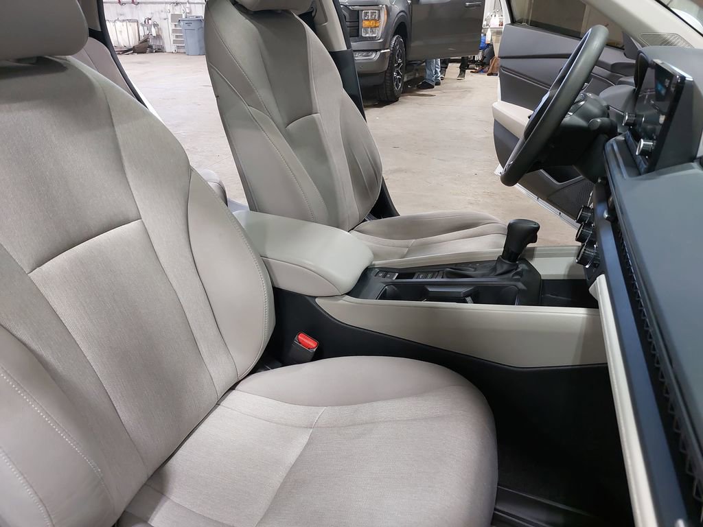 Used 2024 Honda Accord EX image 10