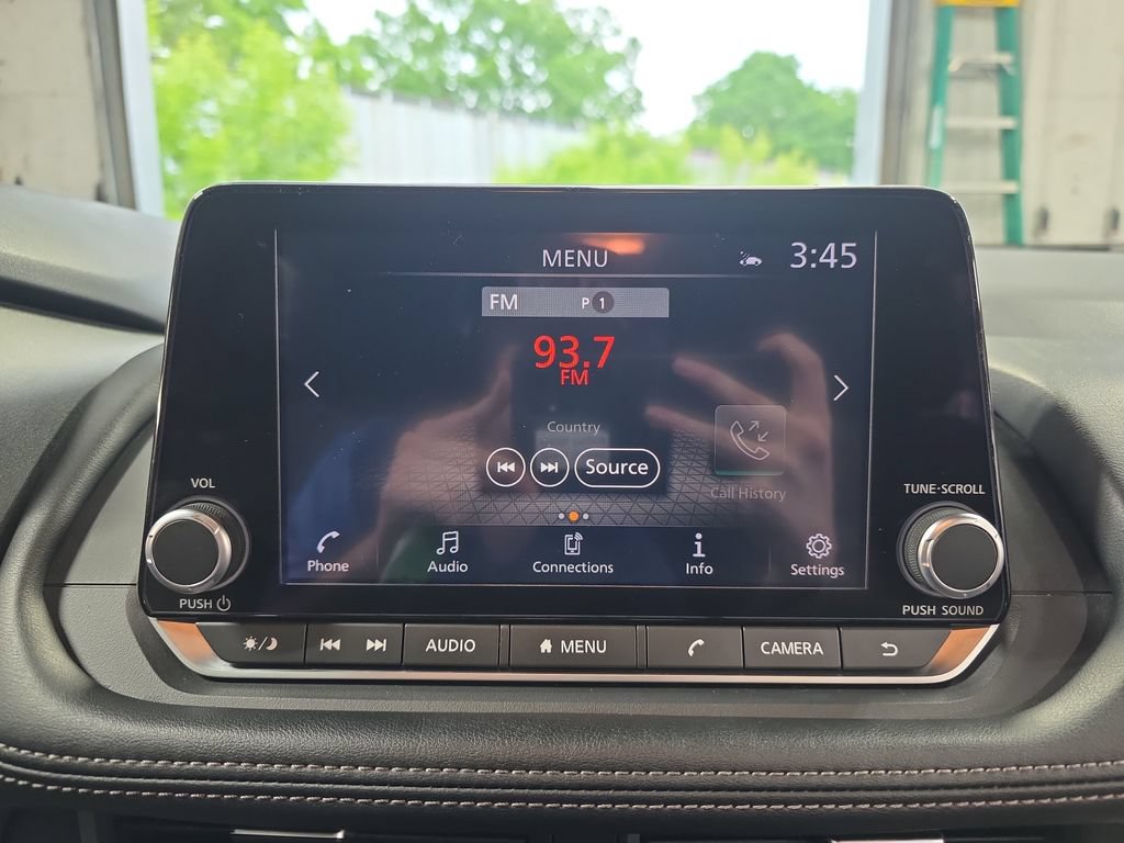 Used 2024 Nissan Rogue SV AWD/4WD image 22
