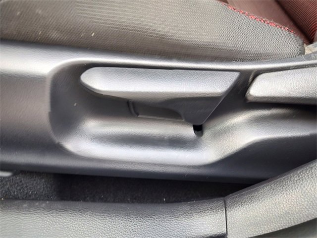 Used 2025 Toyota Corolla SE image 29