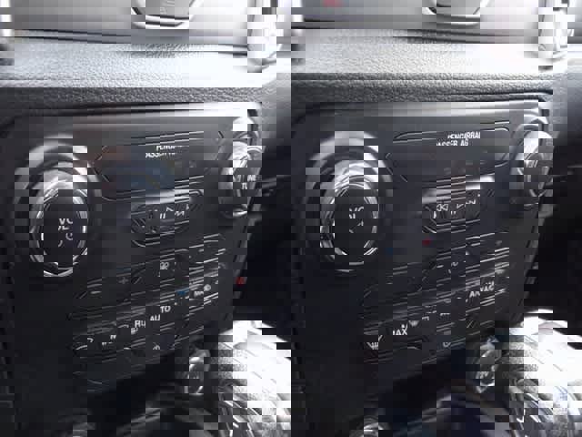 Used 2019 Ford Ranger XLT w/ Equipment Group 301A Mid image 11