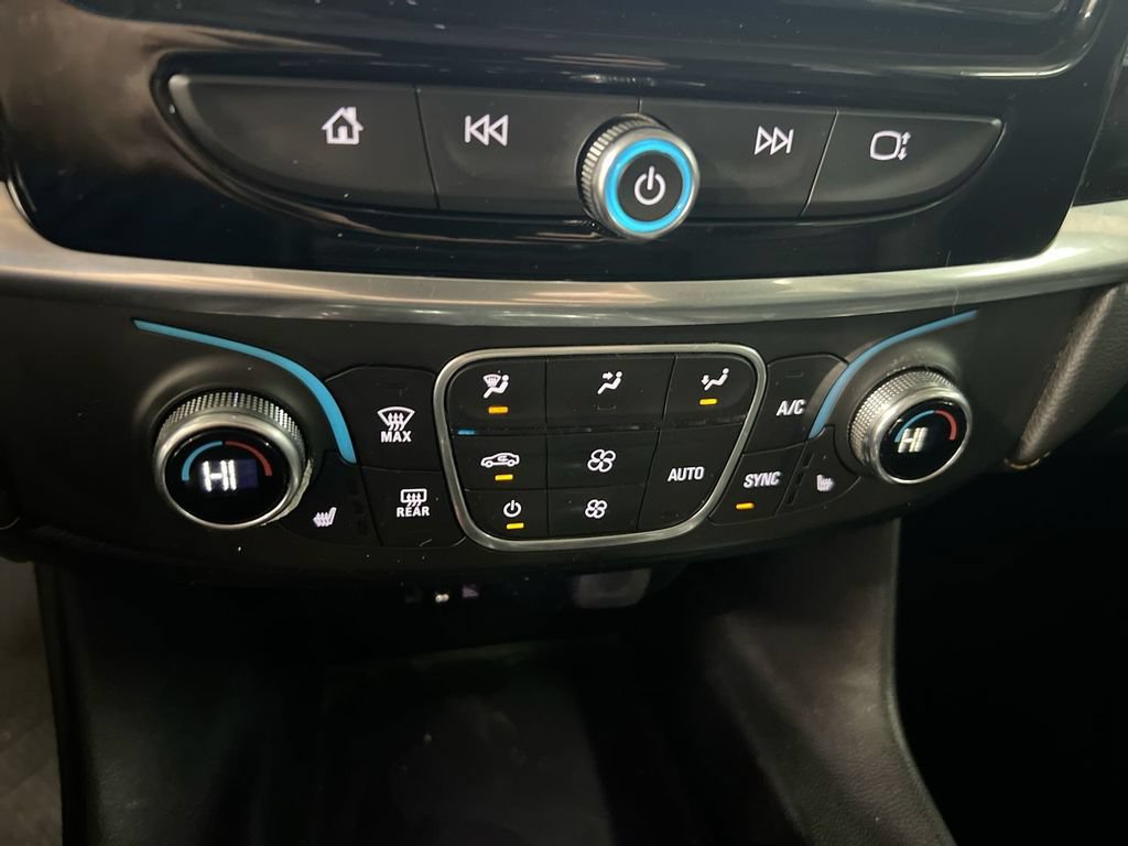 Used 2020 Chevrolet Traverse LT w/ LPO, Floor Liner Package FWD image 15