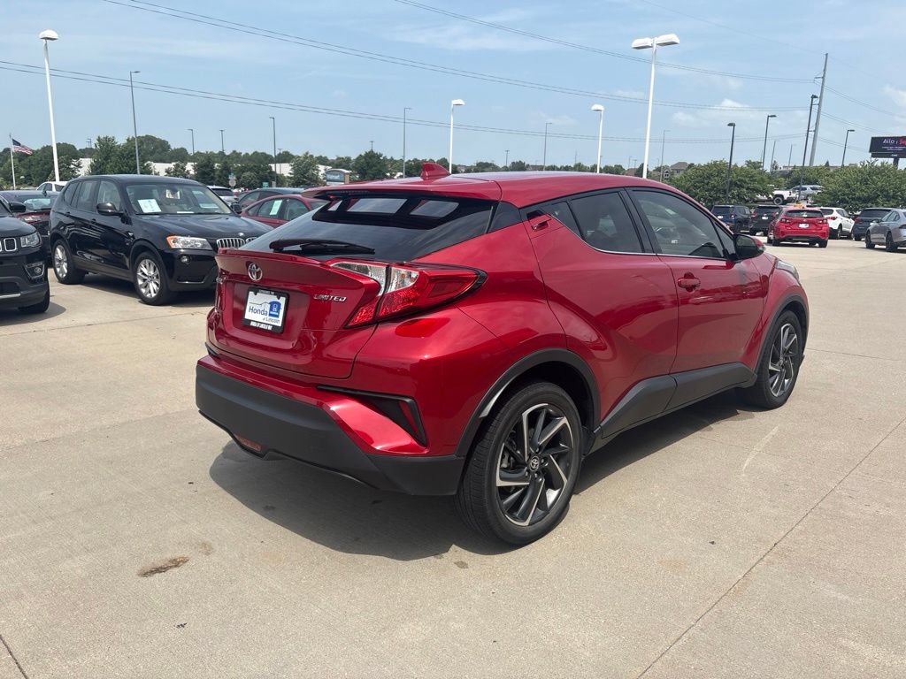 Used 2020 Toyota C-HR Limited FWD image 5