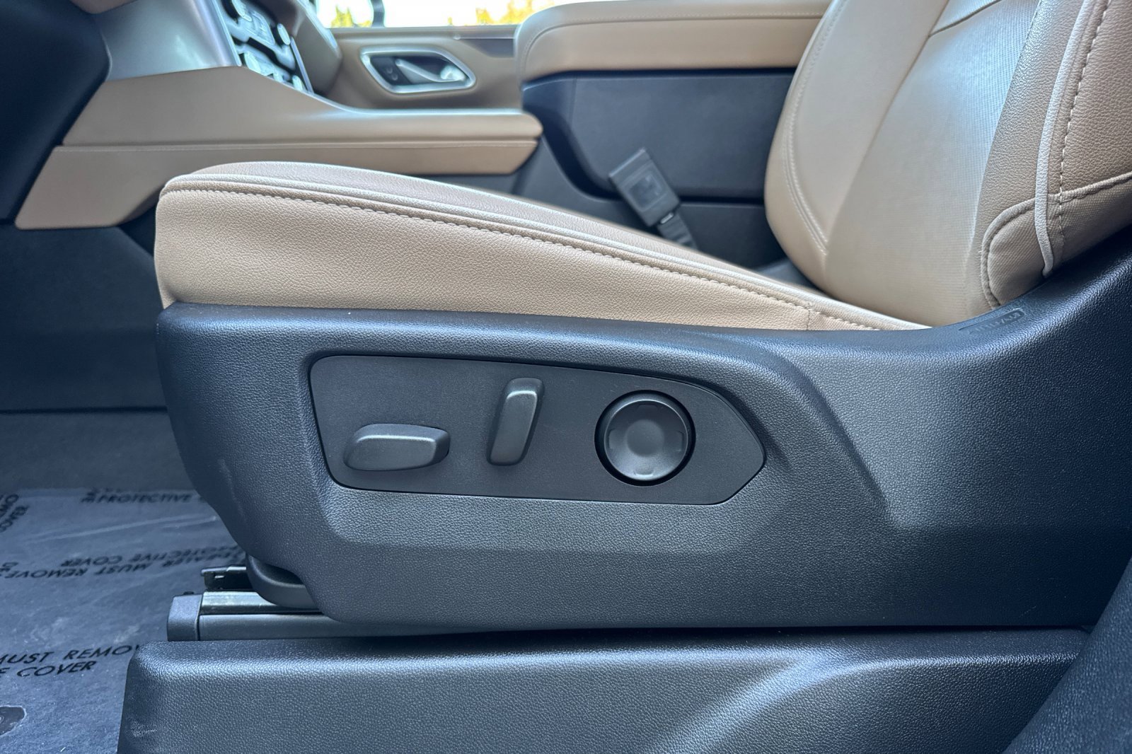 Used 2024 Chevrolet Suburban Premier w/ Texas Edition image 14